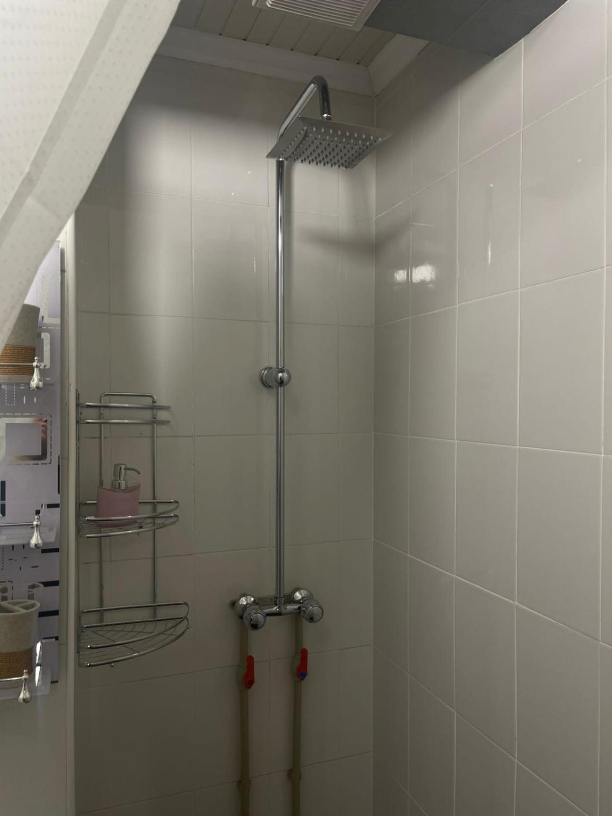 Hostel Kochevnik Capsule Hotel Almaty Luaran gambar