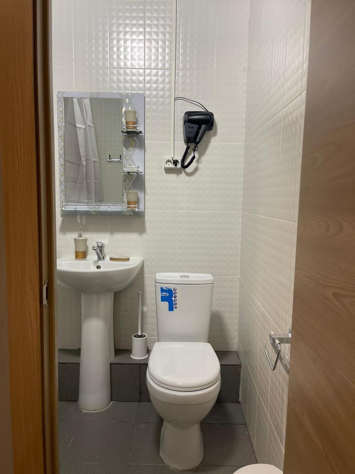 Hostel Kochevnik Capsule Hotel Almaty Luaran gambar