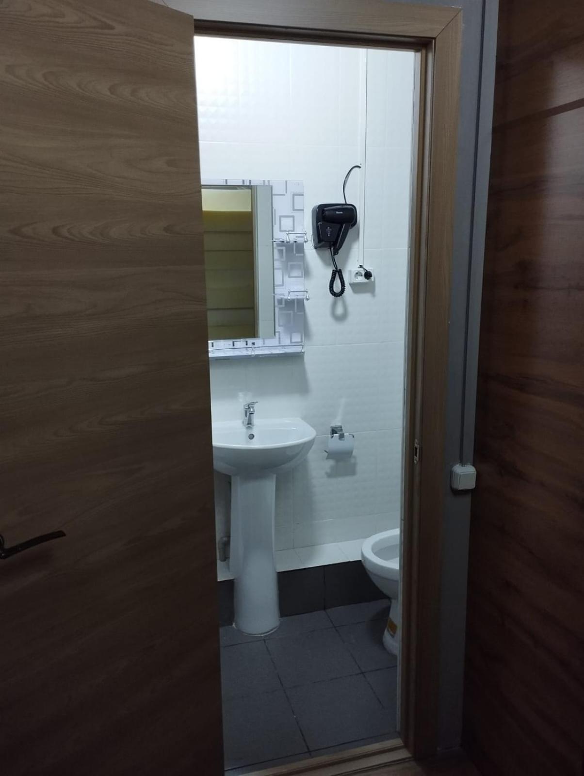 Hostel Kochevnik Capsule Hotel Almaty Luaran gambar