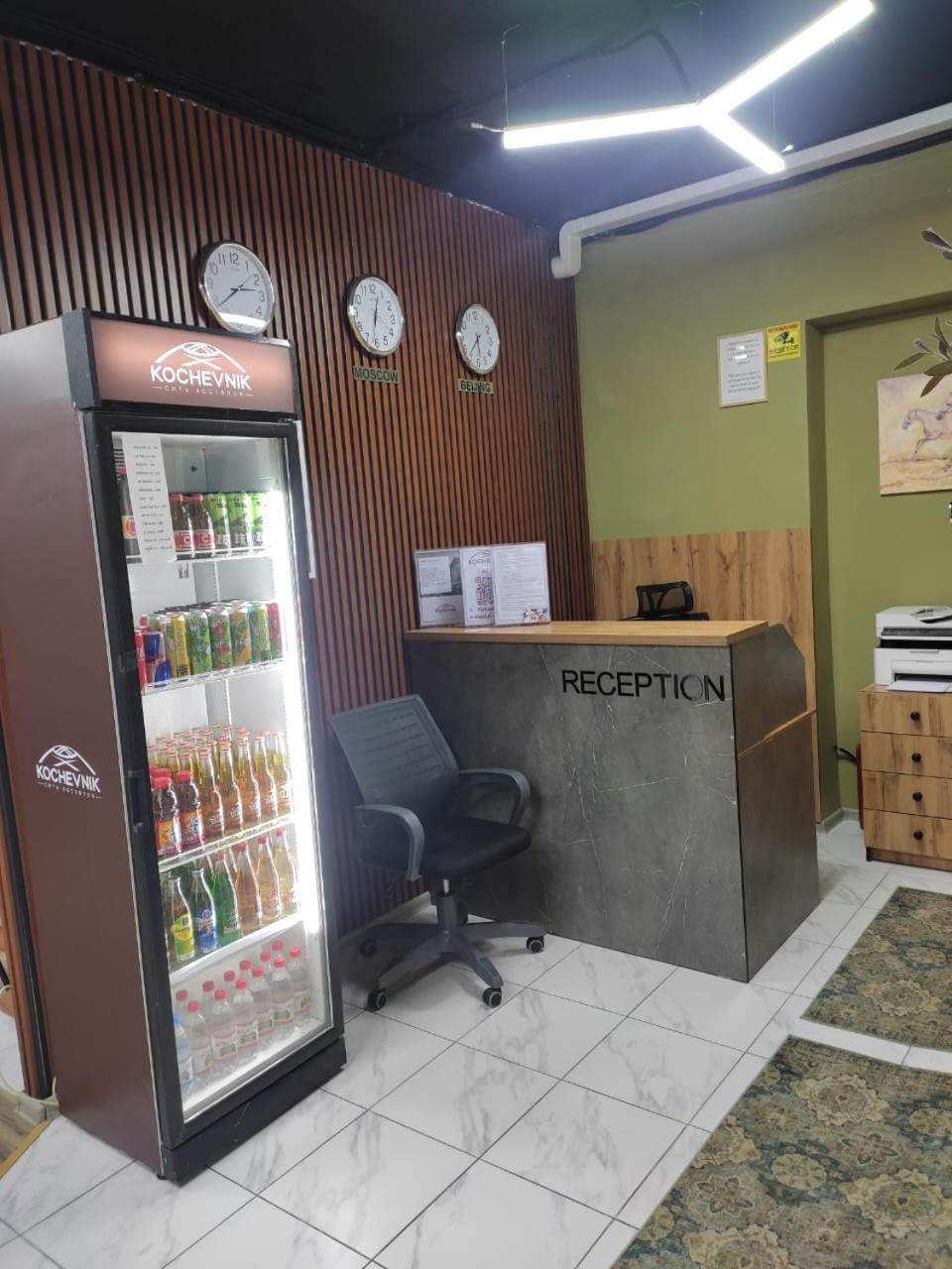 Hostel Kochevnik Capsule Hotel Almaty Luaran gambar